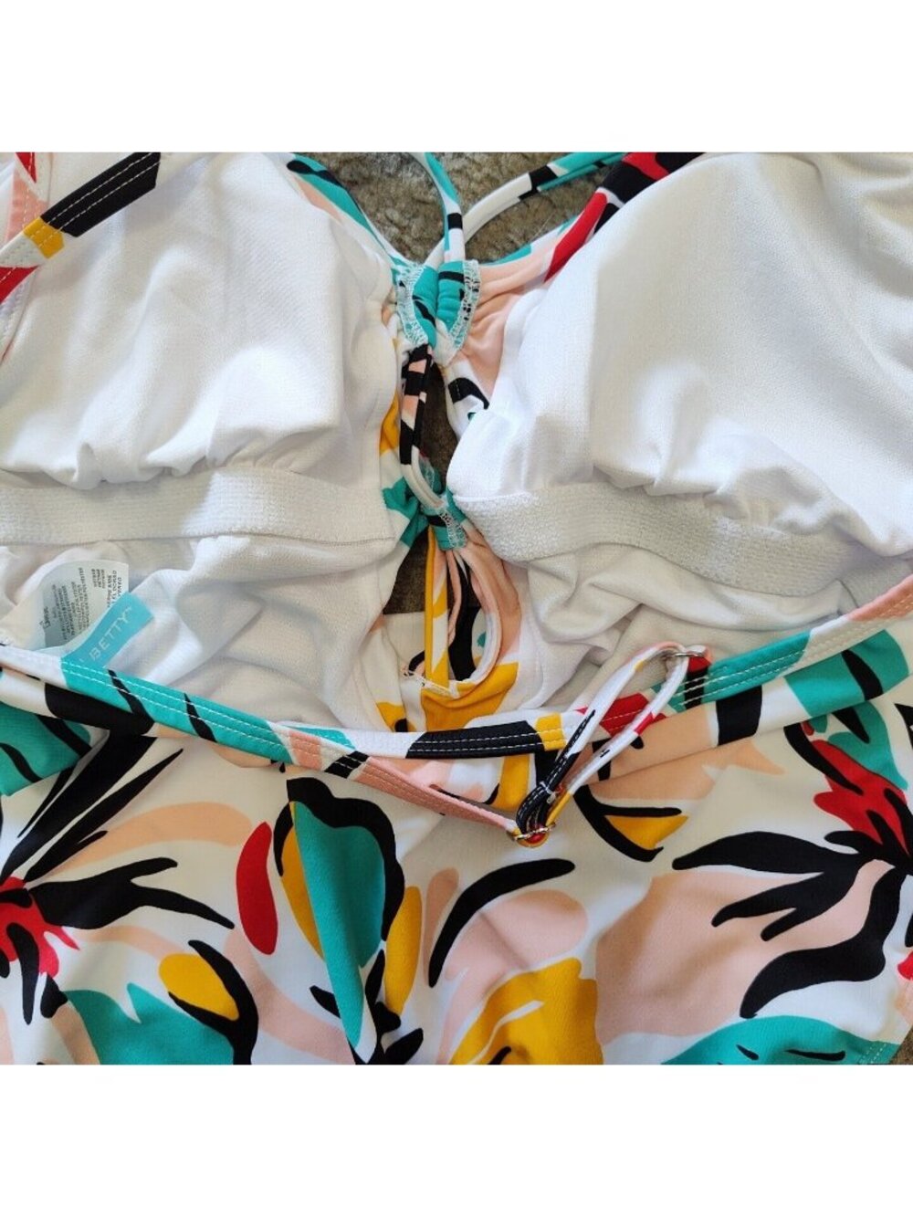Beach Betty One Piece Swimsuit Women Size L Colorful Floral Summer Vacation NEW - Picture 12 of 13